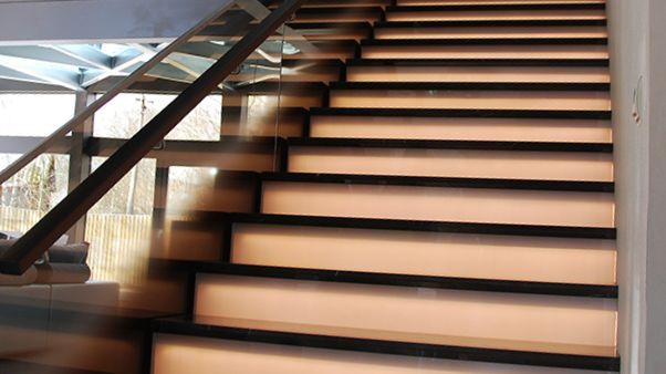 Стеклянные лестницы в доме фото