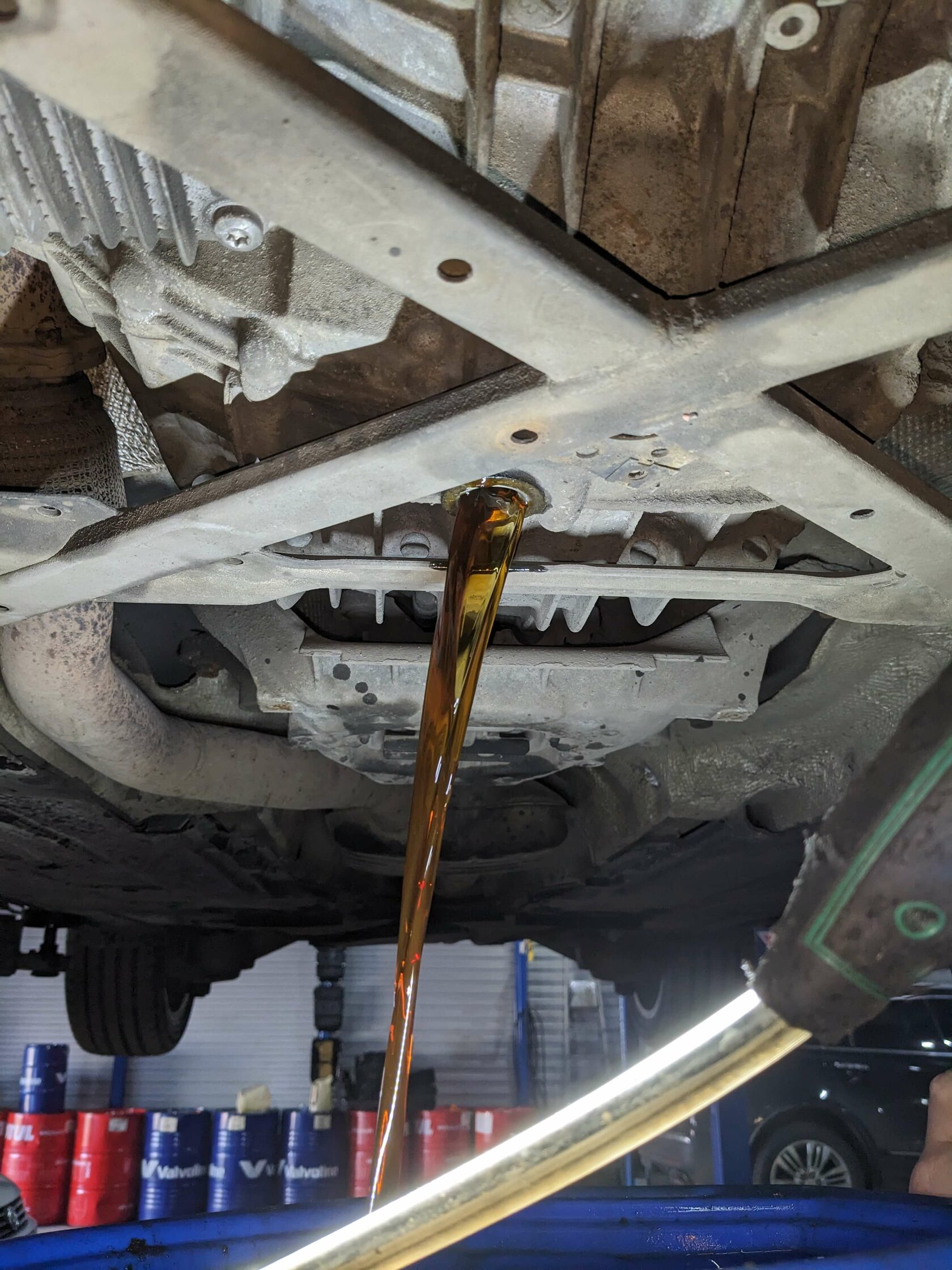 Демонтаж контрольного стакана вариатора