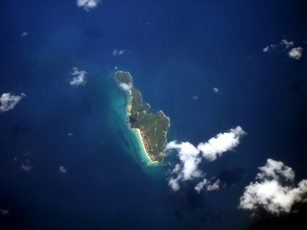 Пхукет цунами 2004 карта. Пхукет со спутника. Пхукет со спутника. Пхукет со спутника после цунами. Пхукет со спутника.