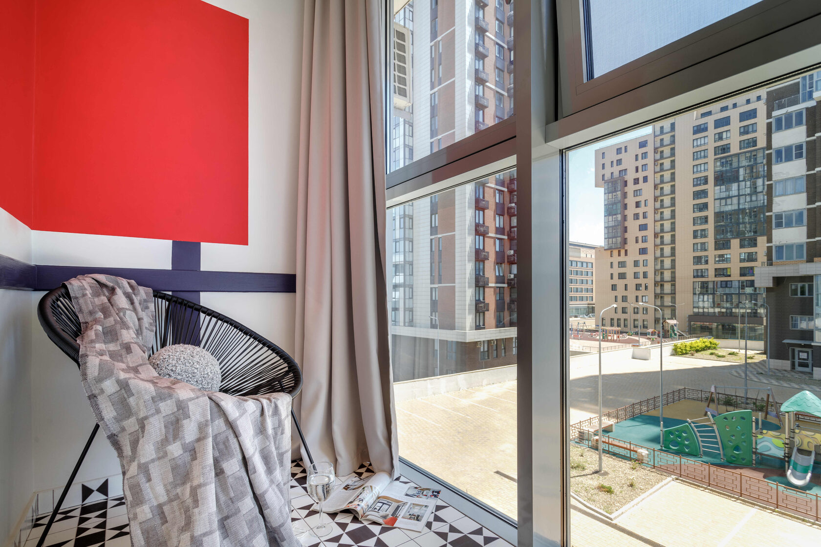 хоумстейджинг балкона (лето) Екатерина Ситникова, выпускница Академии Глории Крюнер. 