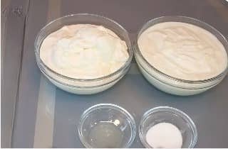 Приготовление сыра «Филадельфия» из сметаны и кефира в домашних условиях: шаг 1