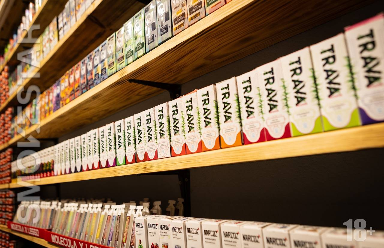 Витрина SMOKESTAR