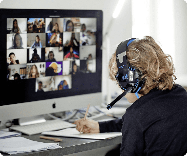 Групповые занятия с носителем онлайн