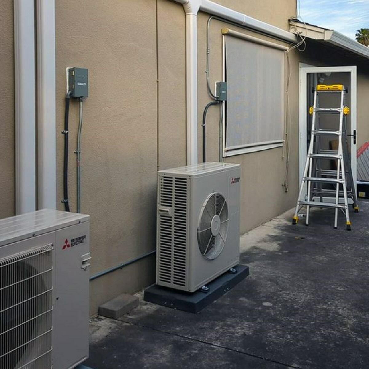 Mitsubishi Multizone Heat Pump Condenser MXZ3C24NA Instalation