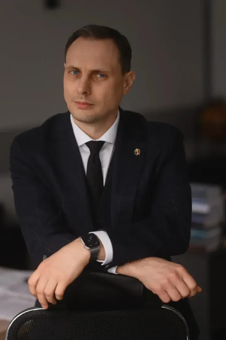 Алексей Сергеевич Меншиков — портрет в офисе