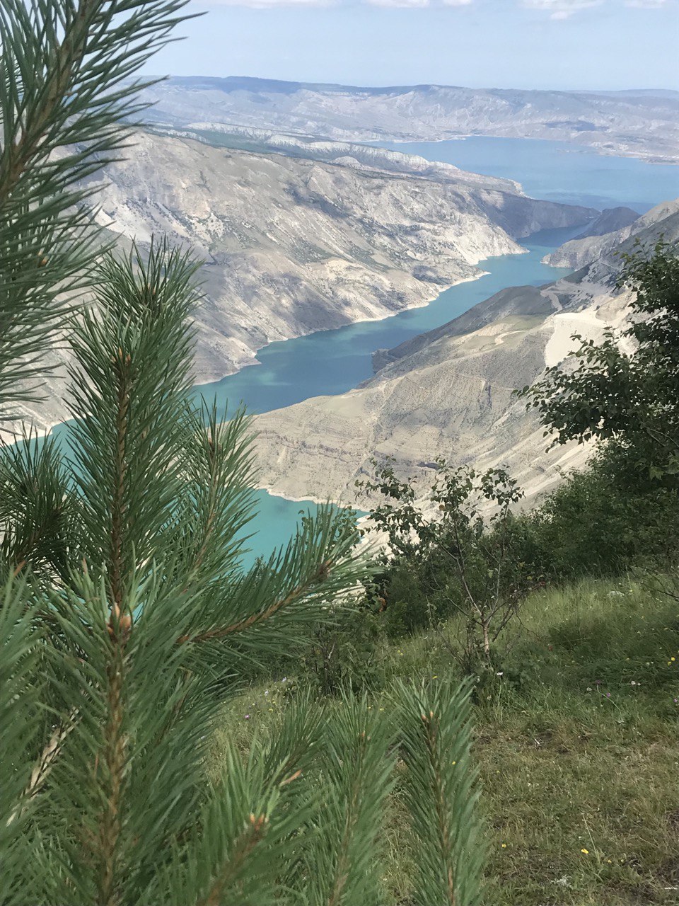 Смотровая площадка на Большой (Главный) Сулакский каньон и Чиркейское водохранилище