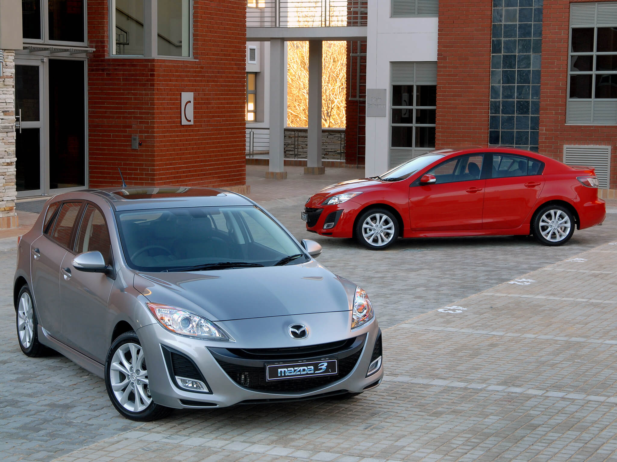 Автомобиль до 500 тысяч рублей. Mazda 3 BL. Mazda 3 BL 2009. Мазда 3 второе поколение. Мазда 3 2 поколение седан.