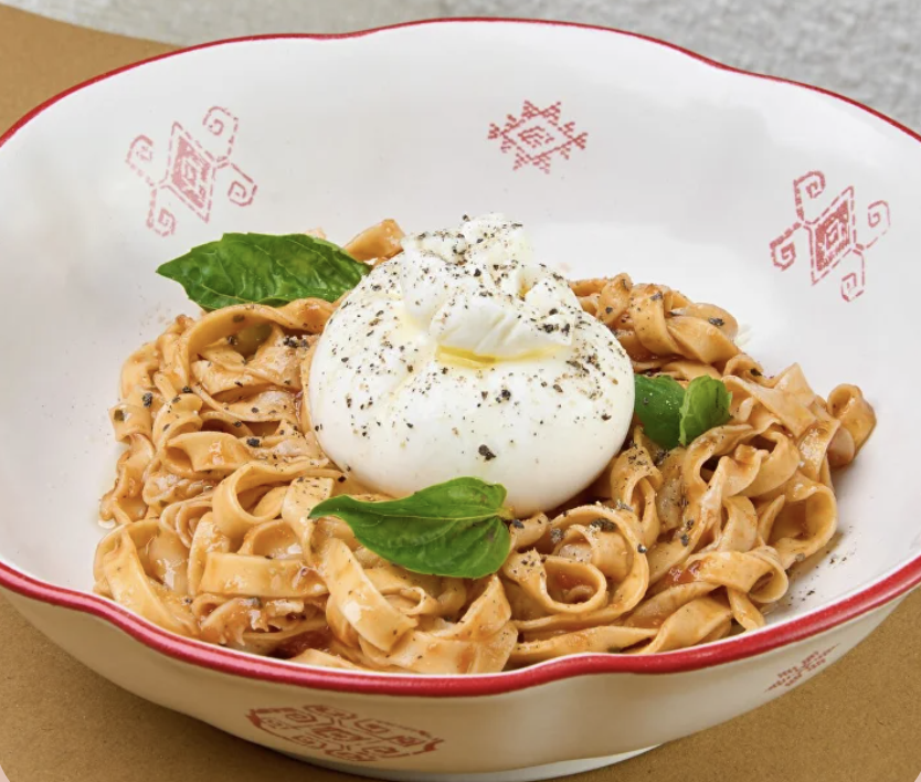 Fresh Pomodoro con Burrata in Canggu