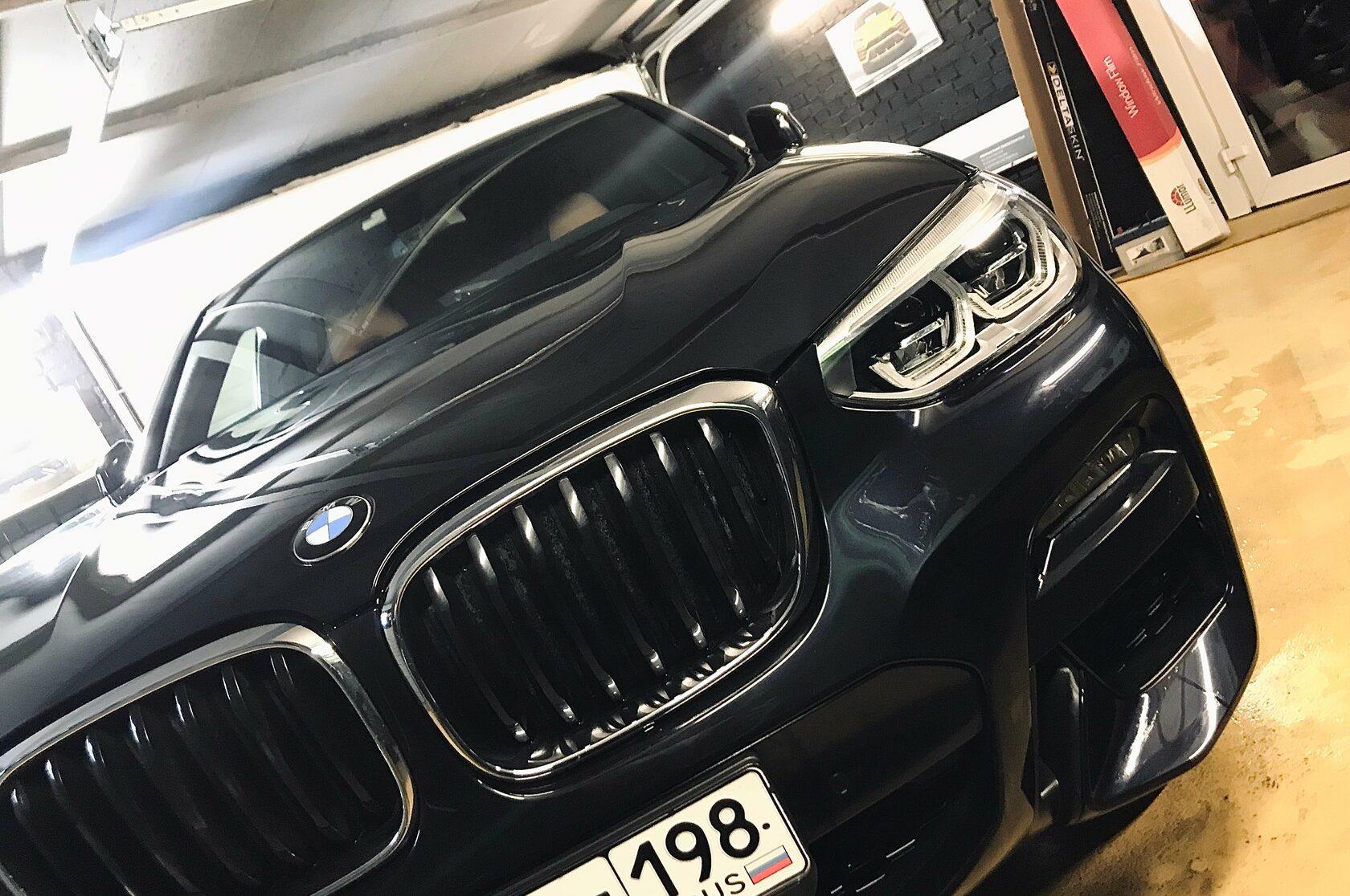 защита лобового стекла бмв