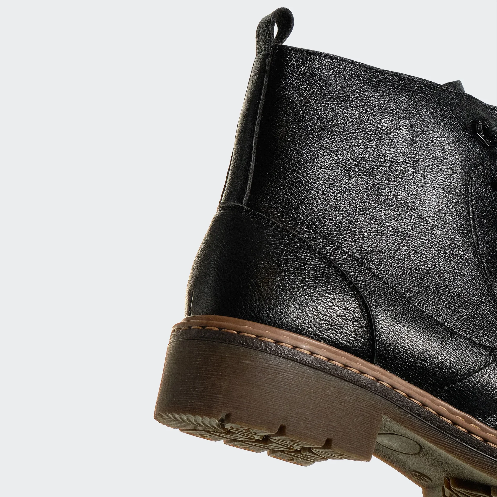 предметная фотосъемка обуви