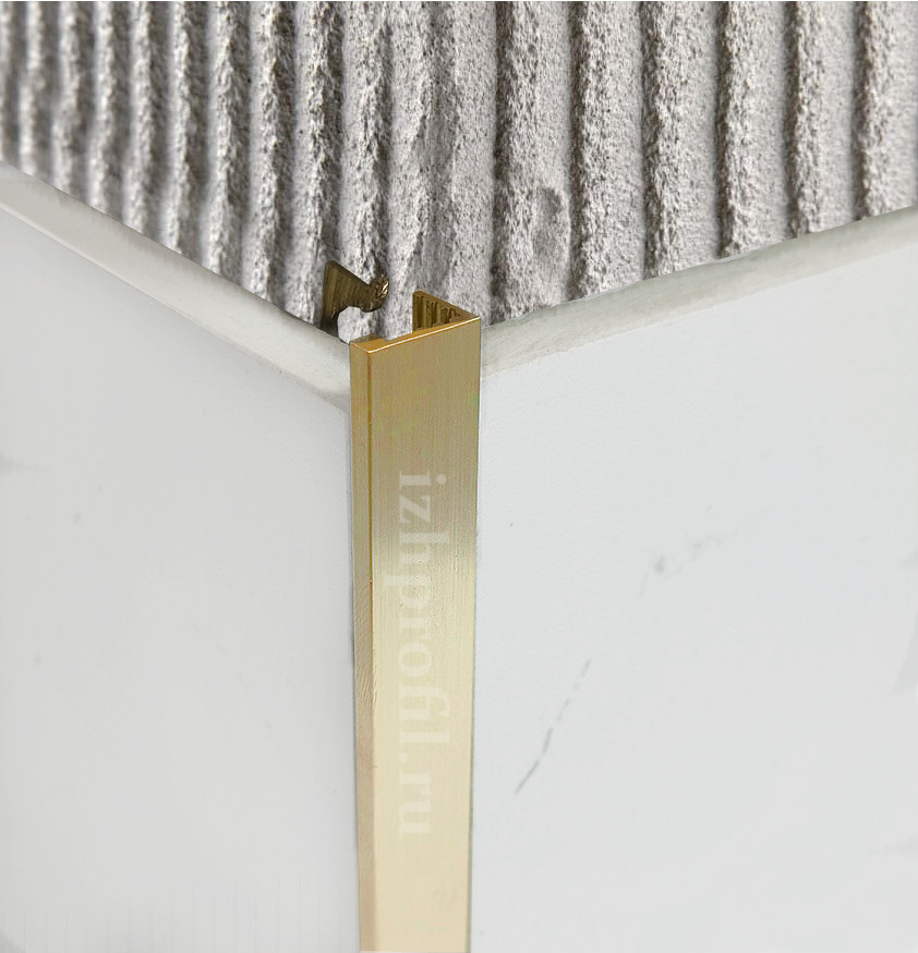 Г-образный профиль из сатинированной латуни PTOS от Progress Profiles. Доставка по Москве и России.