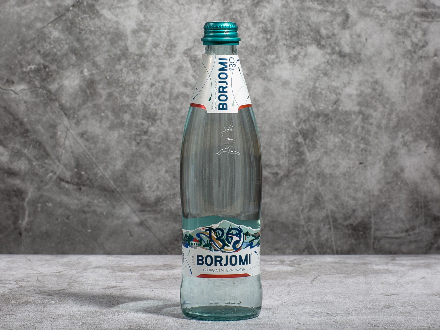 Вода боржоми 0. Вода минеральная borjomi 0,5 л. Боржоми 500 мл. Боржоми вода завод. 5 л.