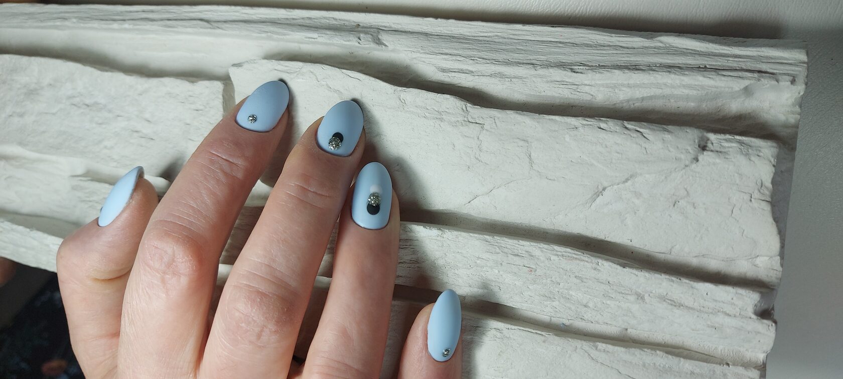 Маникюр от студии ногтевого сервиса Cool Nails