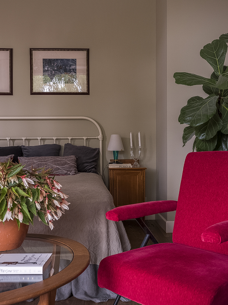 Стиль русской усадьбы и mid-century modern в загородном доме 450 м²