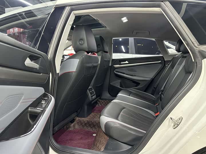 Volkswagen_Lamando_L_автомобиль_из_китая