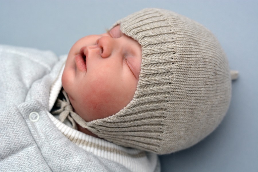 Связать шапку для новорожденного