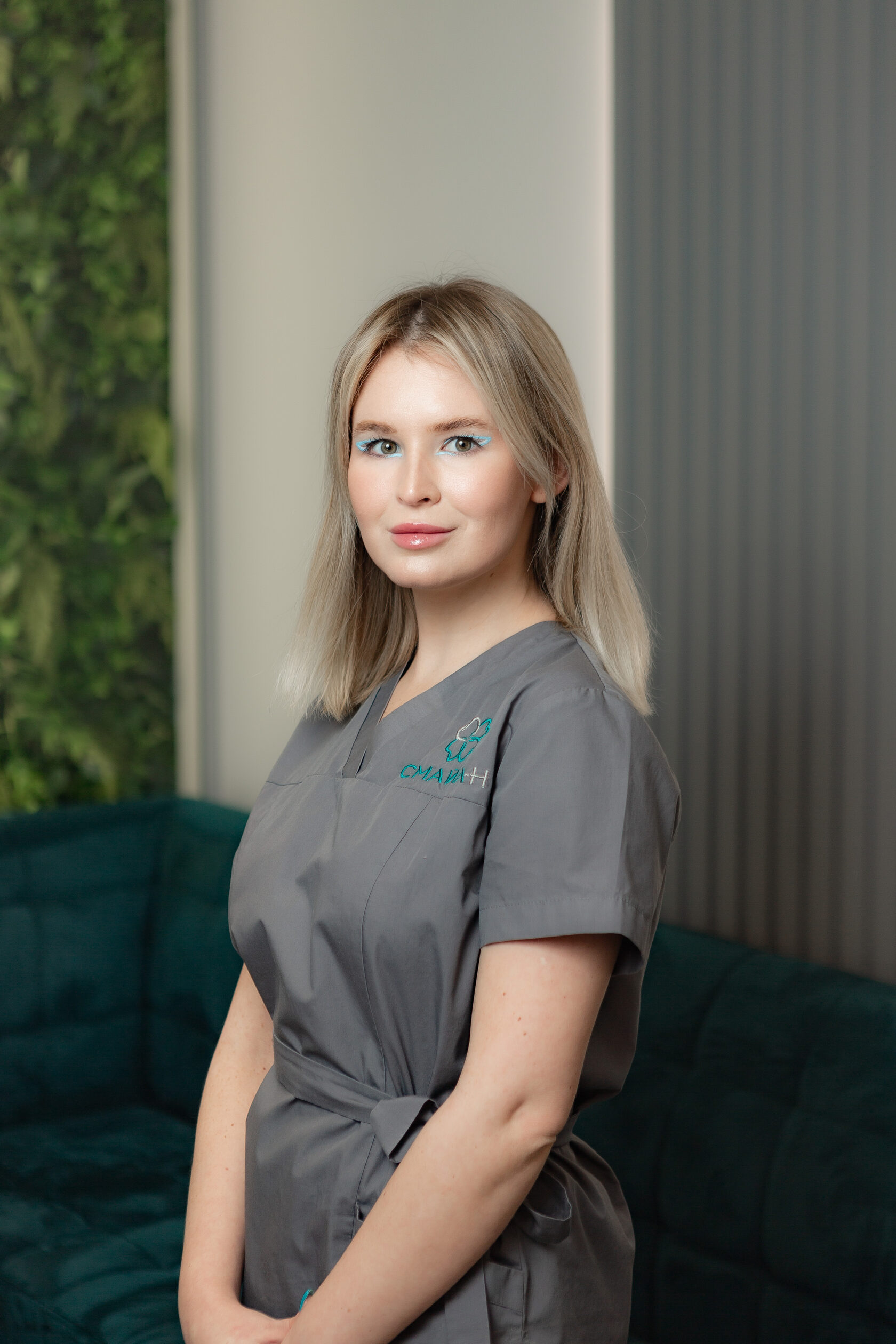 Специалисты стоматологической клиники “Смайл-Н” в Москве