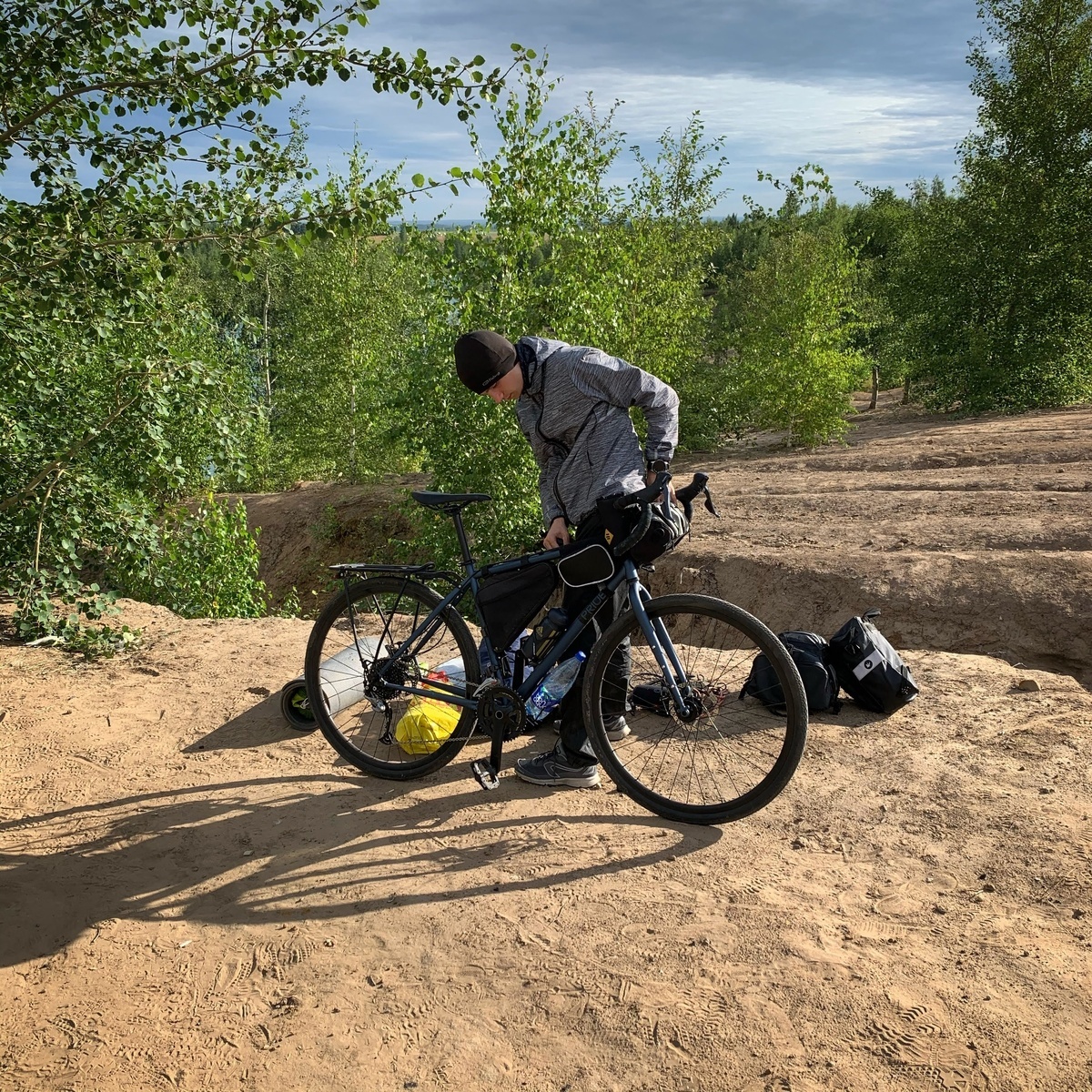 Игорь утром четвёртого дня, сбор лагеря