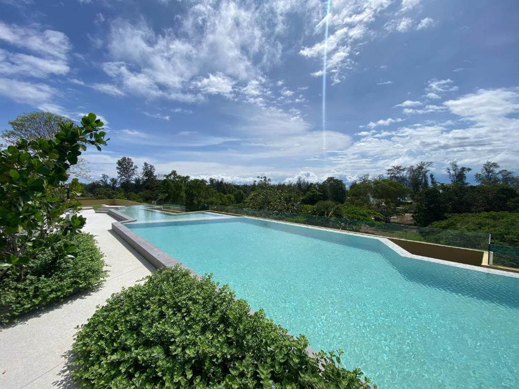 Бассейн на крыше