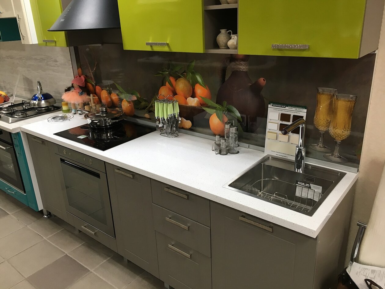 Эксклюзивный выставочный образец из монолитного камня на заказ Столешкин