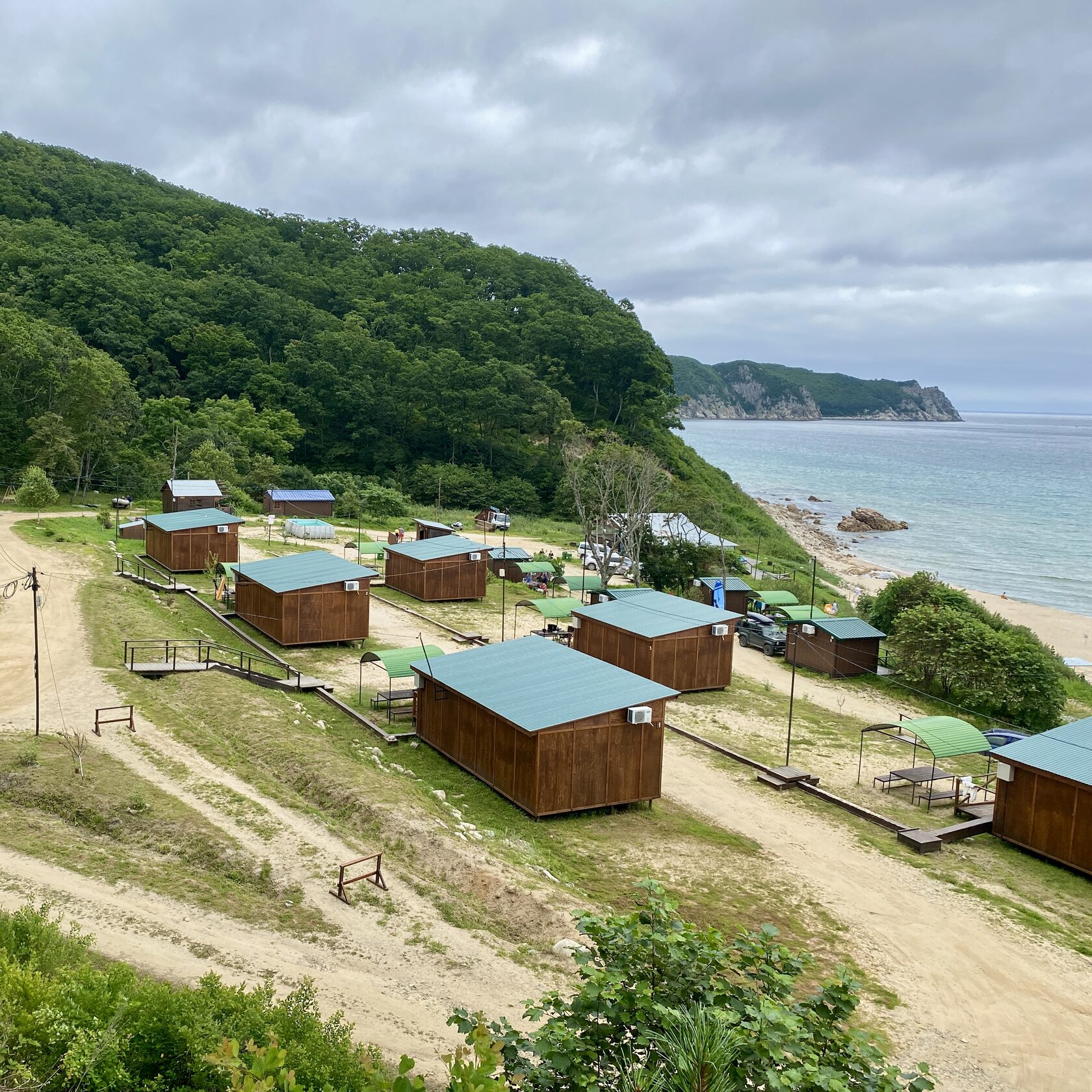 Вид на базу «Волна» с смотровой площадки.