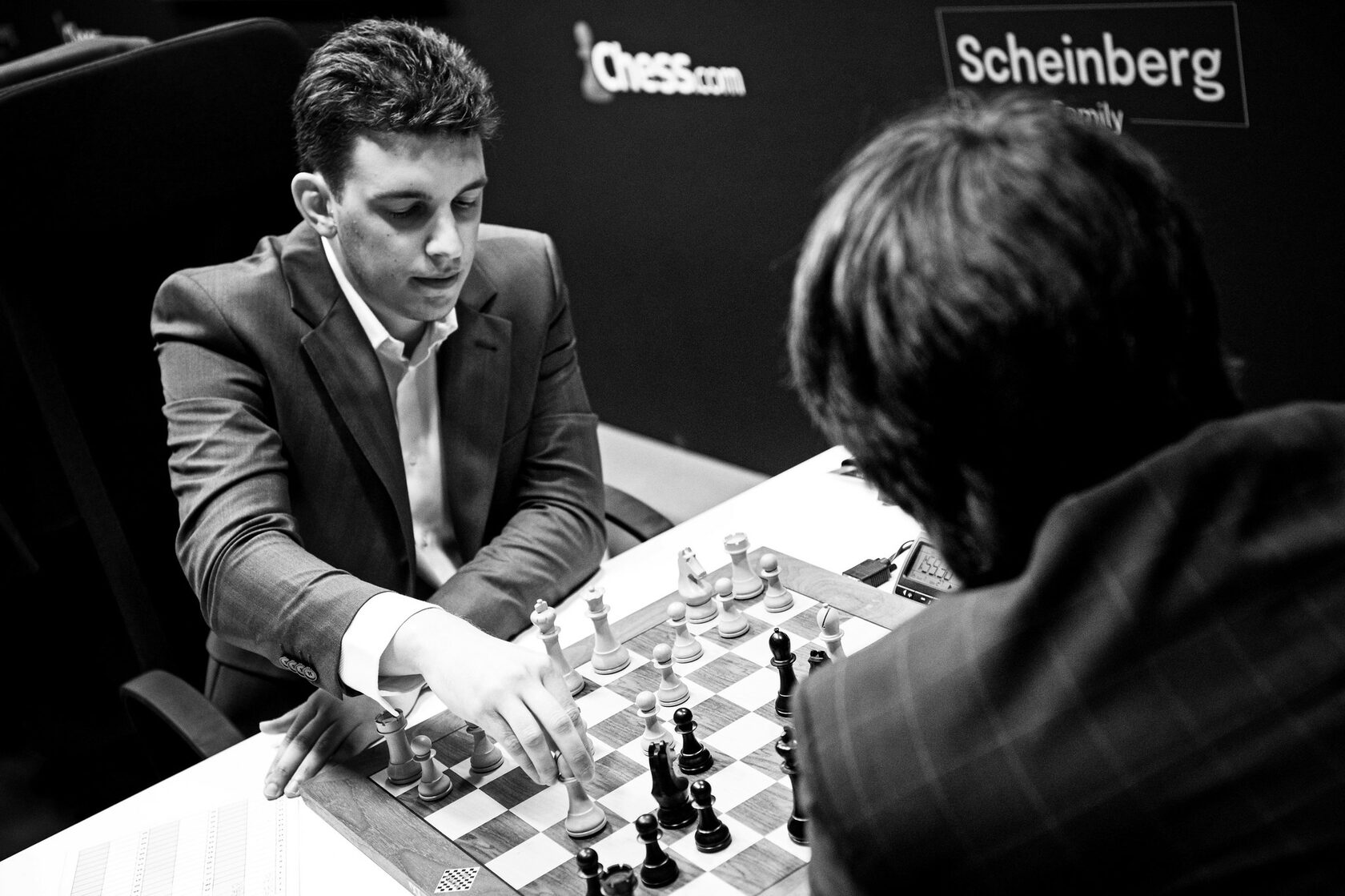 Round four report: Nepomniachtchi alone in the lead - Milan Dinic