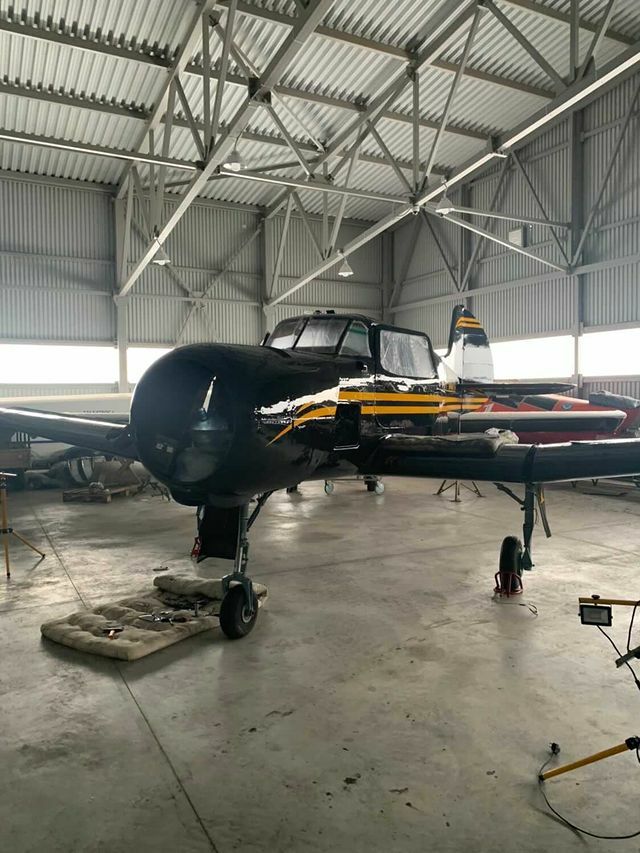 Ремонт поверхности и покраска самолета Як-18Т (Тешка)