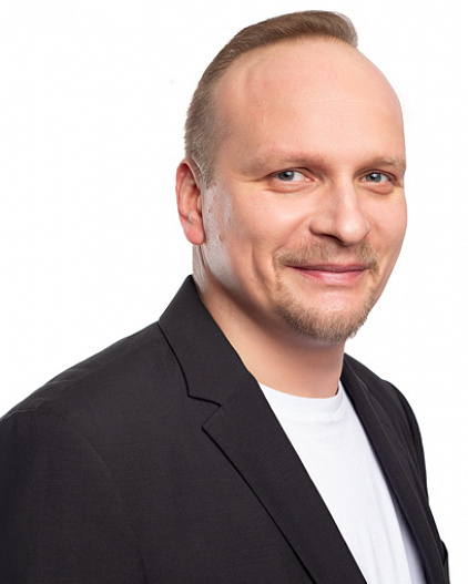 Руслан Халюзов