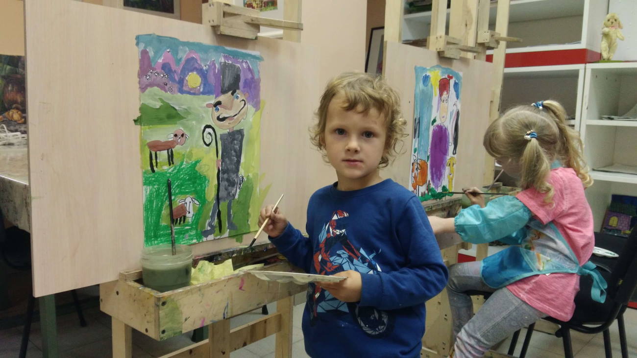 Павлин севастополь студия. Павлин картинка на белом фоне. Студия павлин. Художественная школа студия павлин. Павлин рисунок.