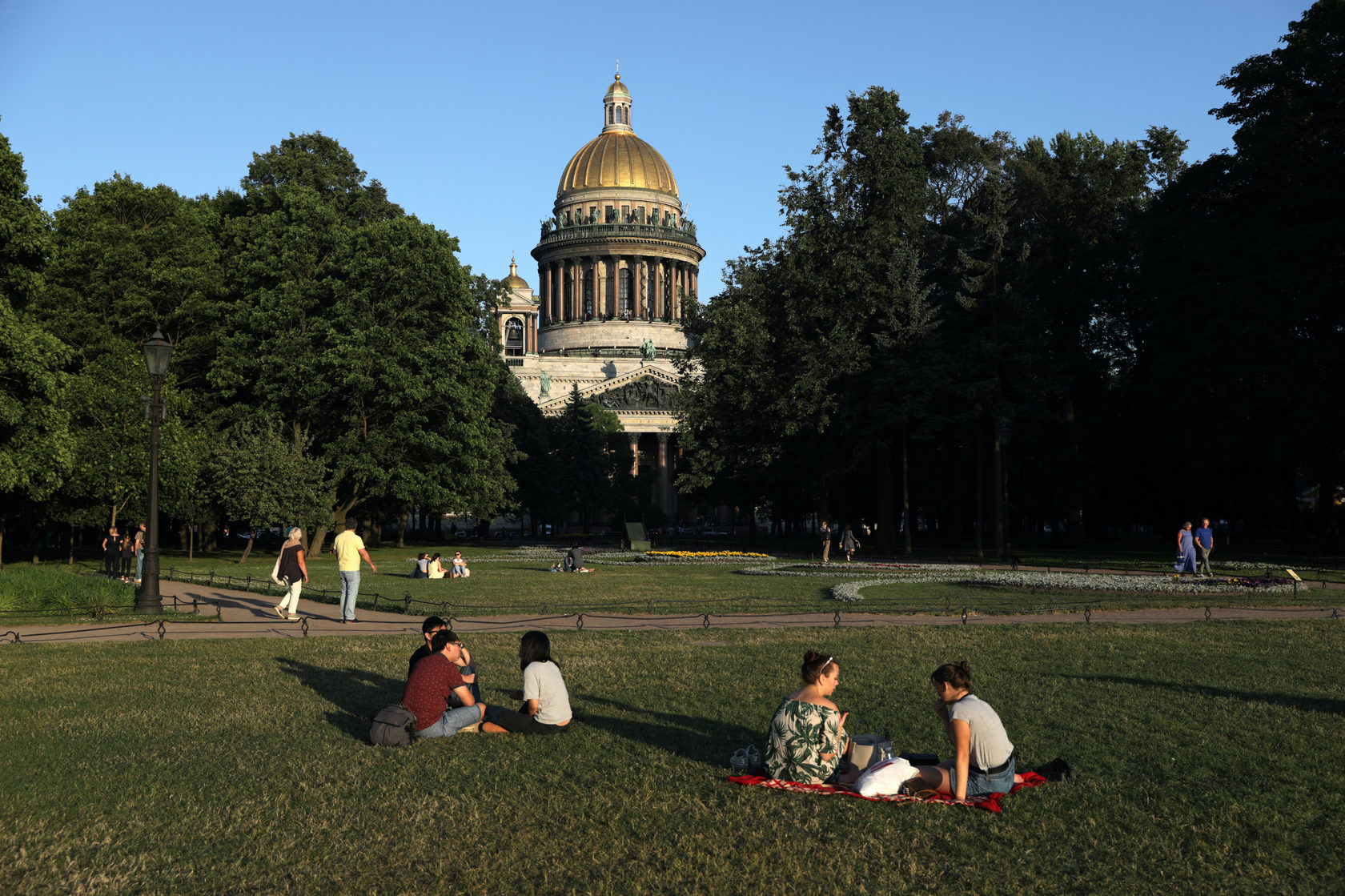 Фото у исаакиевского собора