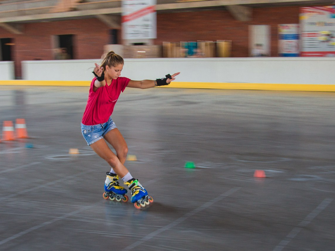 фото нанесения макияжа на лицо девушки 