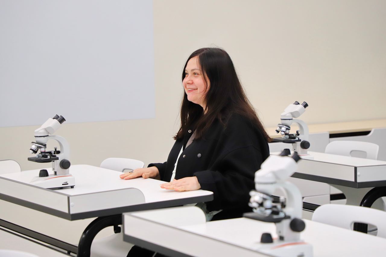 блогер, школа, ремонт школы, класс, учебный класс, образование, экскурсия