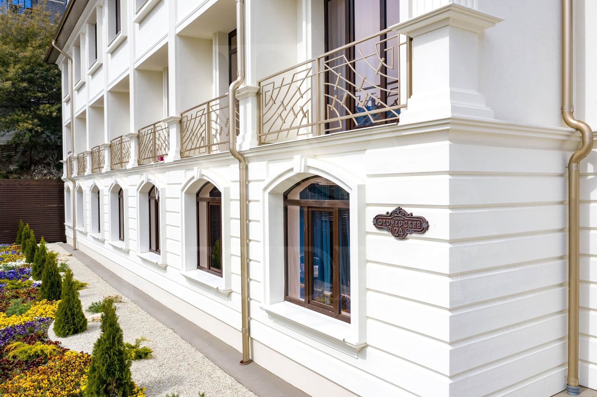 Жк резидент адлер. Жк резидент адлер. Сочи пер фермерский 24. Сочи пер фермерский 24. Фермерский переулок 24 адлер.