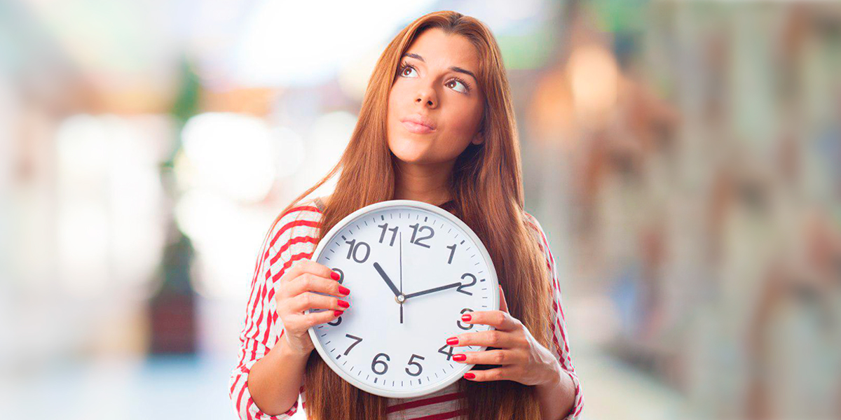 Часы и девушки картинки