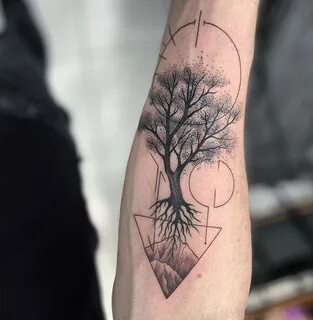 Значение татуировки дерево