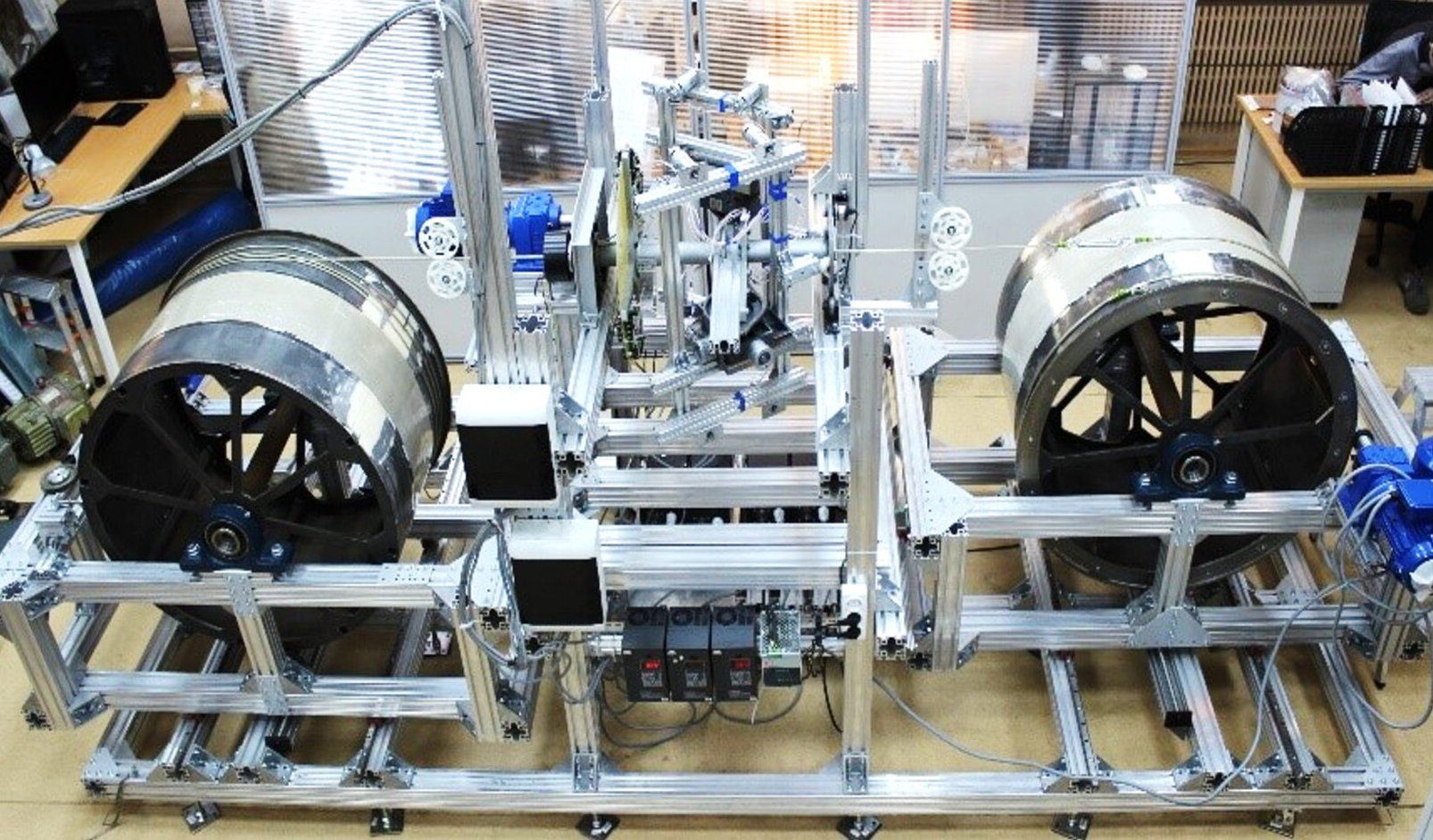 Электроника от Диалтек для автоматизации производств. Управление двигателем большого вала кабельной машины 