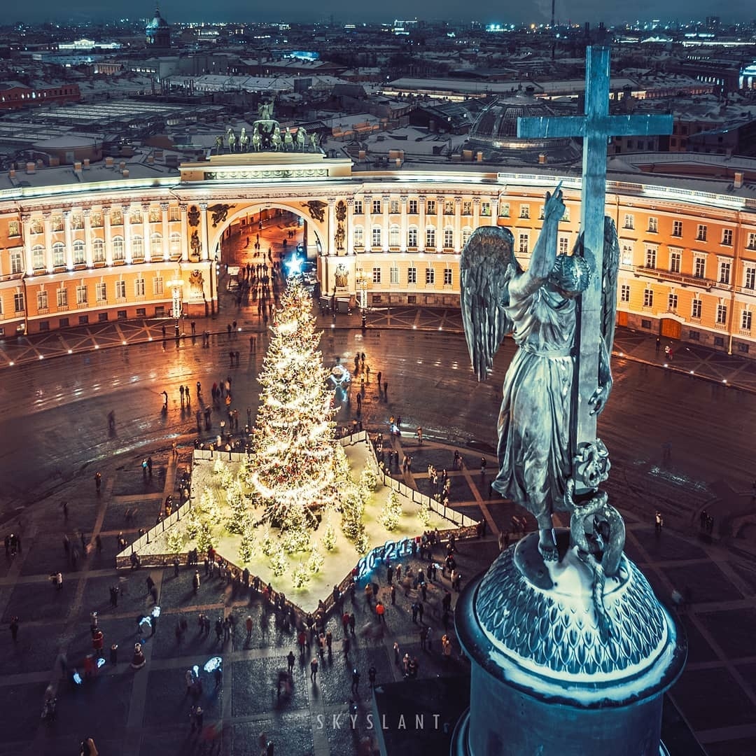 Площадь в санкт петербурге