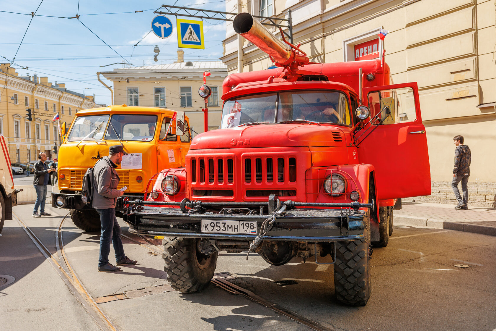 Парад и выставка ретротранспорта - Посетителям