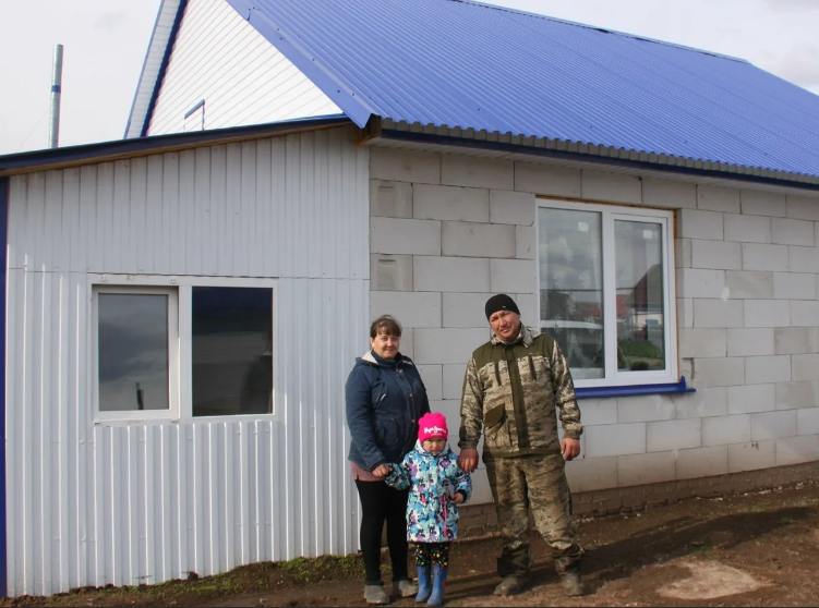 Погода мордово аделяково исаклинский. Село Самсоновка Исаклинский район. Самсоновка Луганская область. Самсоновка Самарская область школа. Деревня Самсоновка.