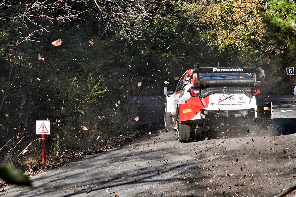 Такамото Кацута и Аарон Джонстон, Toyota GR Yaris Rally1, ралли Япония 2023/ Фото: Toyota Gazoo Racing WRT