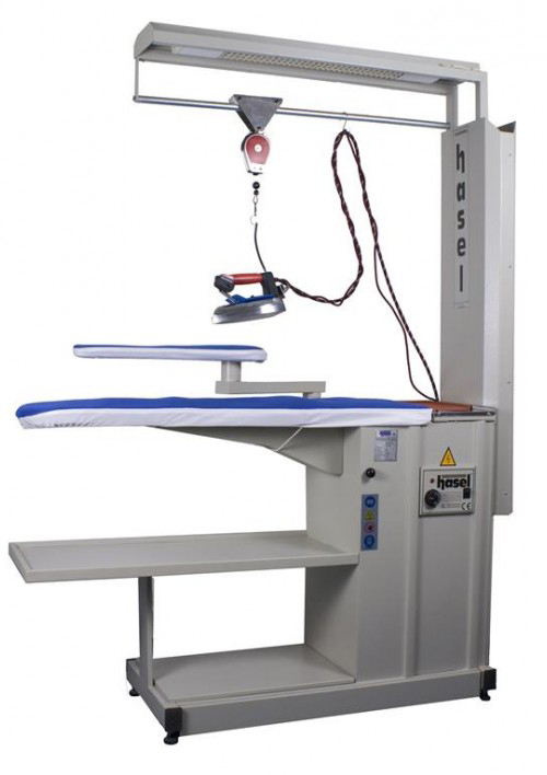 Гладильный стол