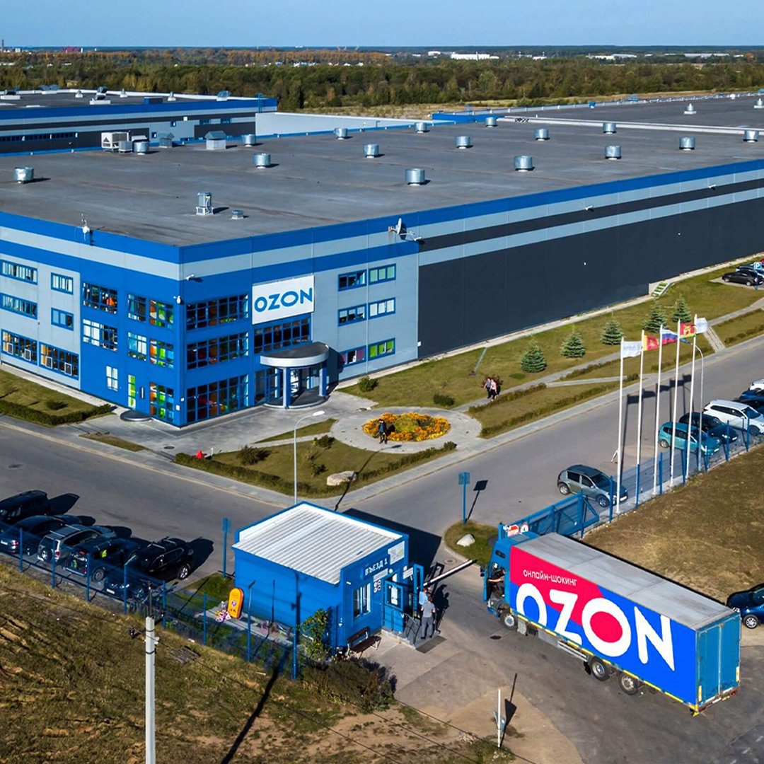 Ozon открыл новый склад взамен сгоревшему объекту на Новой Риге.