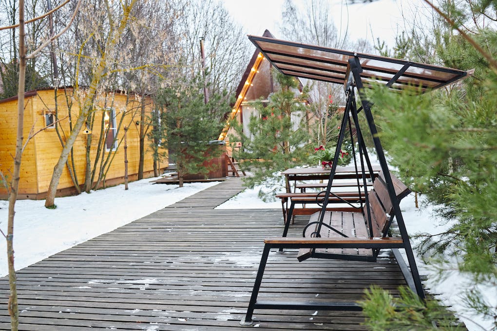 Зимняя атмосфера уюта в Aframe Happy в феврале