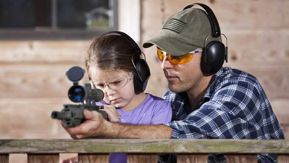 фото нанесения макияжа на лицо девушки 