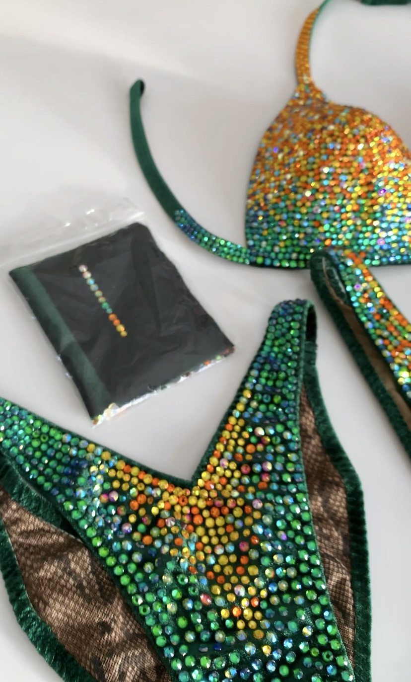 FBB vücut geliştirme bikiniler