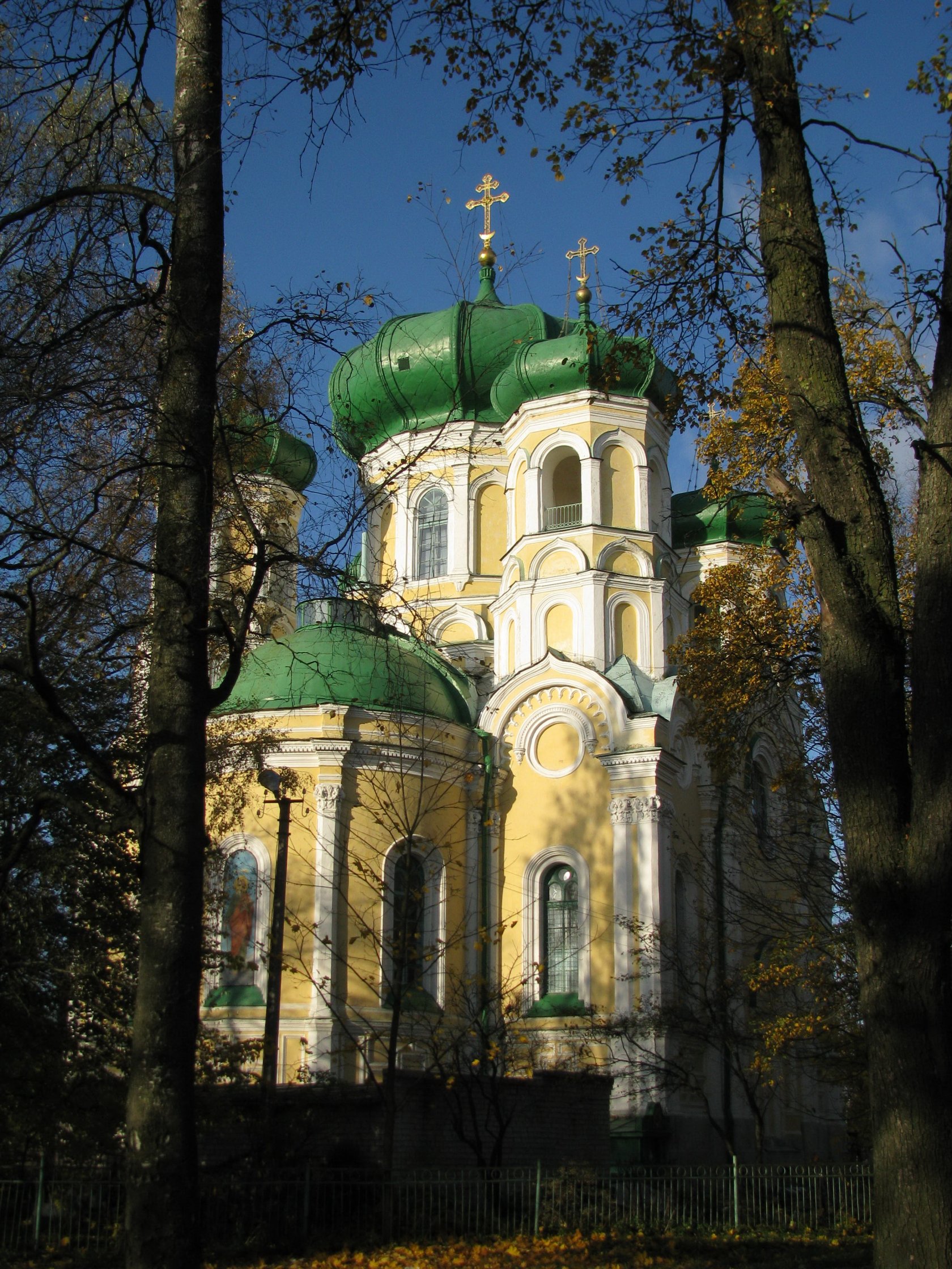 Павловский собор в гатчине фото