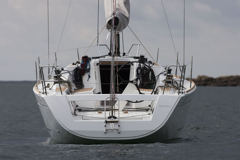 Парусная яхта Beneteau First 35 — лидер в своей категории