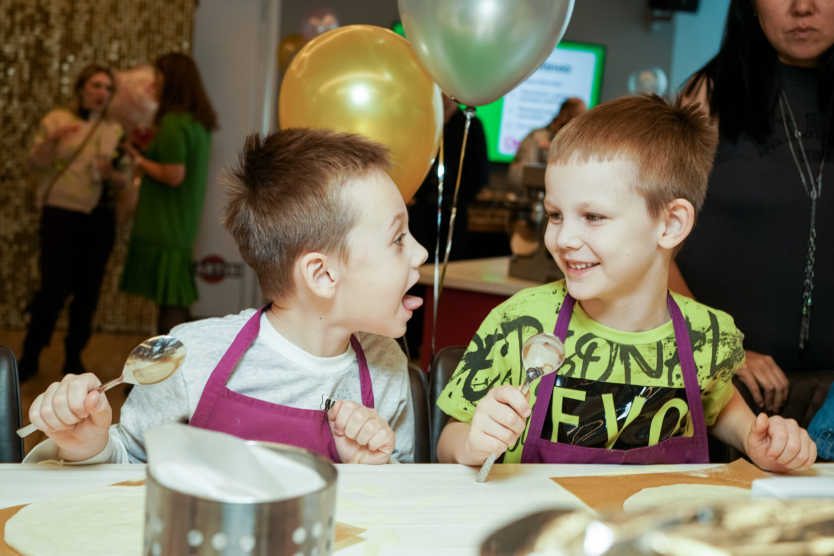 Новогодний праздник для детей 4-8 лет в Москве