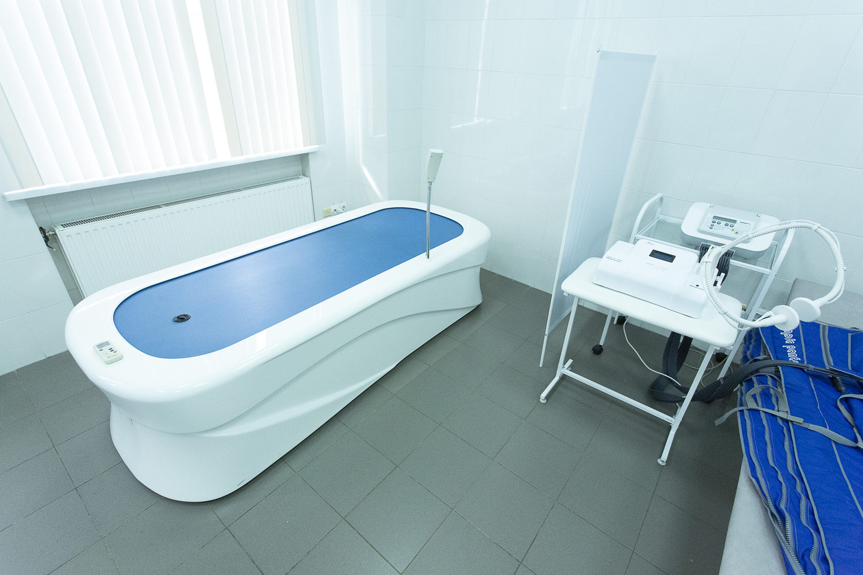 Служба платной наркологической помощи. Анонимный вызов врача нарколога. Вывод из запоя анонимно. Кабинет капельниц оснащение. Платная наркологическая помощь.