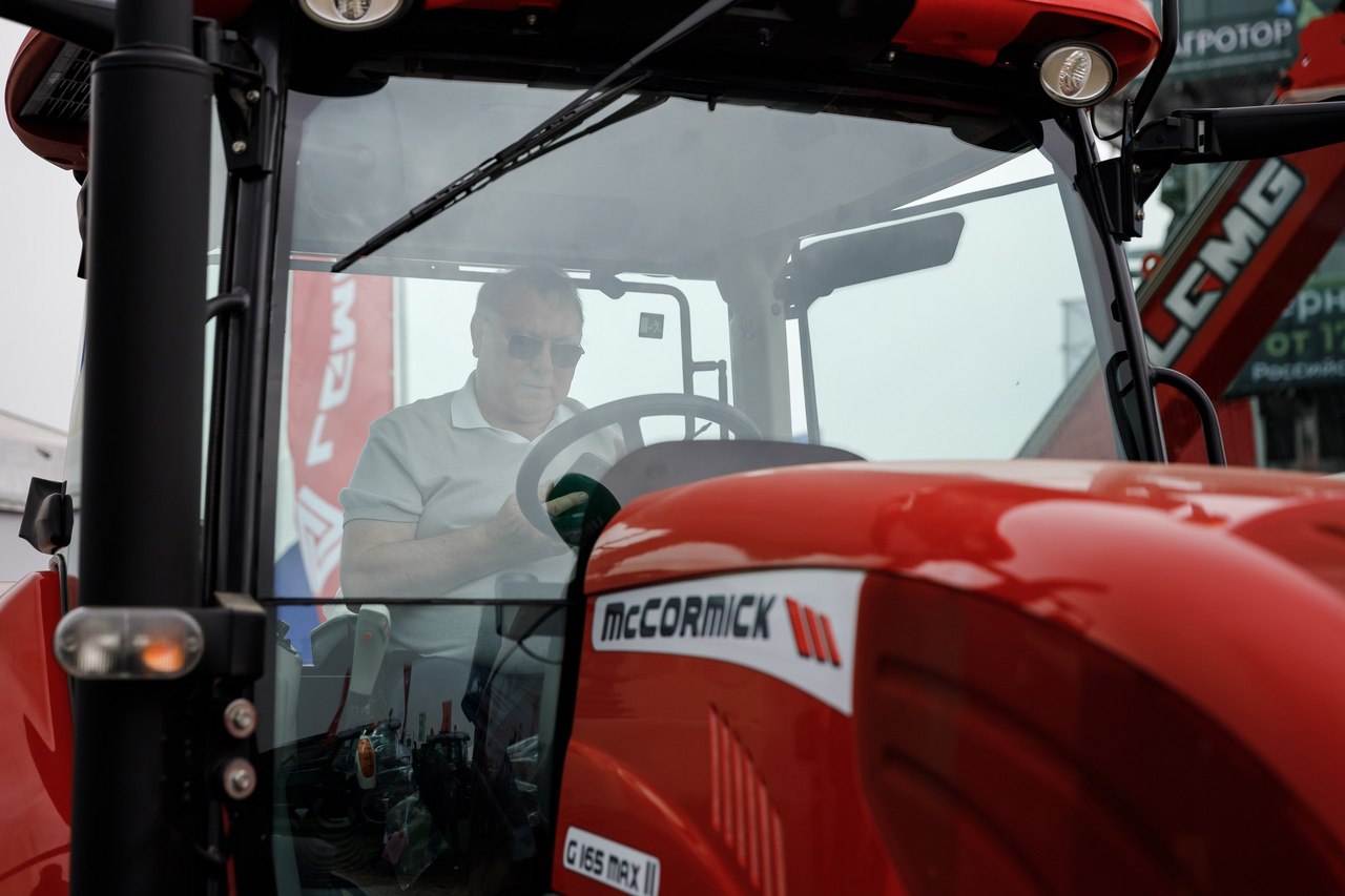 АСМ-Алтай» приглашает на тест-драйв трактора McCORMICK на «Дне поля»